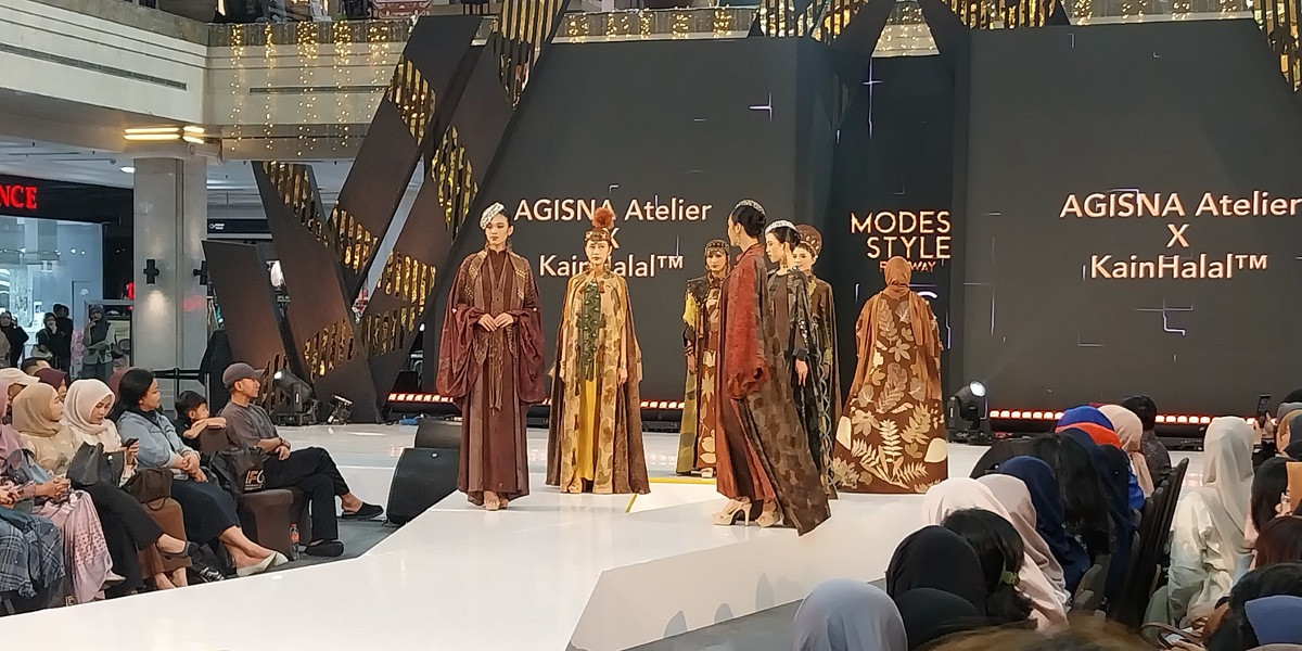 Parade Ke-3 Modest Style Runway 2026: Panggung Kolaborasi Wastra, Inovasi Kain Halal, dan Gaya Urban di Yogyakarta