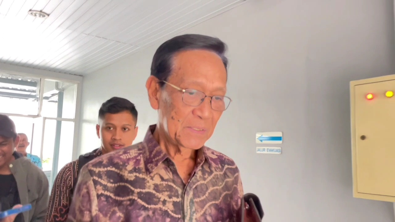 Jokowi Bertemu Sultan HB X di Kraton Kilen