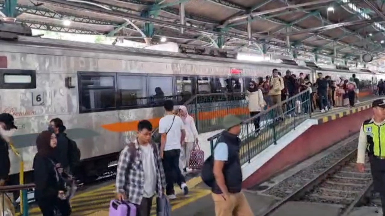 Sebanyak 160 Ribuan Penumpang KA Jarak Jauh Berangkat dari Dua Stasiun di Yogyakarta Selama 10 Hari Nataru