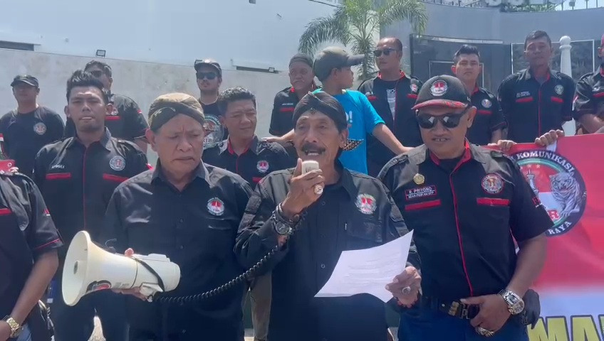 Massa FKJR Gelar Deklarasi Pemilu Damai di Kawasan Tugu Pal Putih Yogyakarta