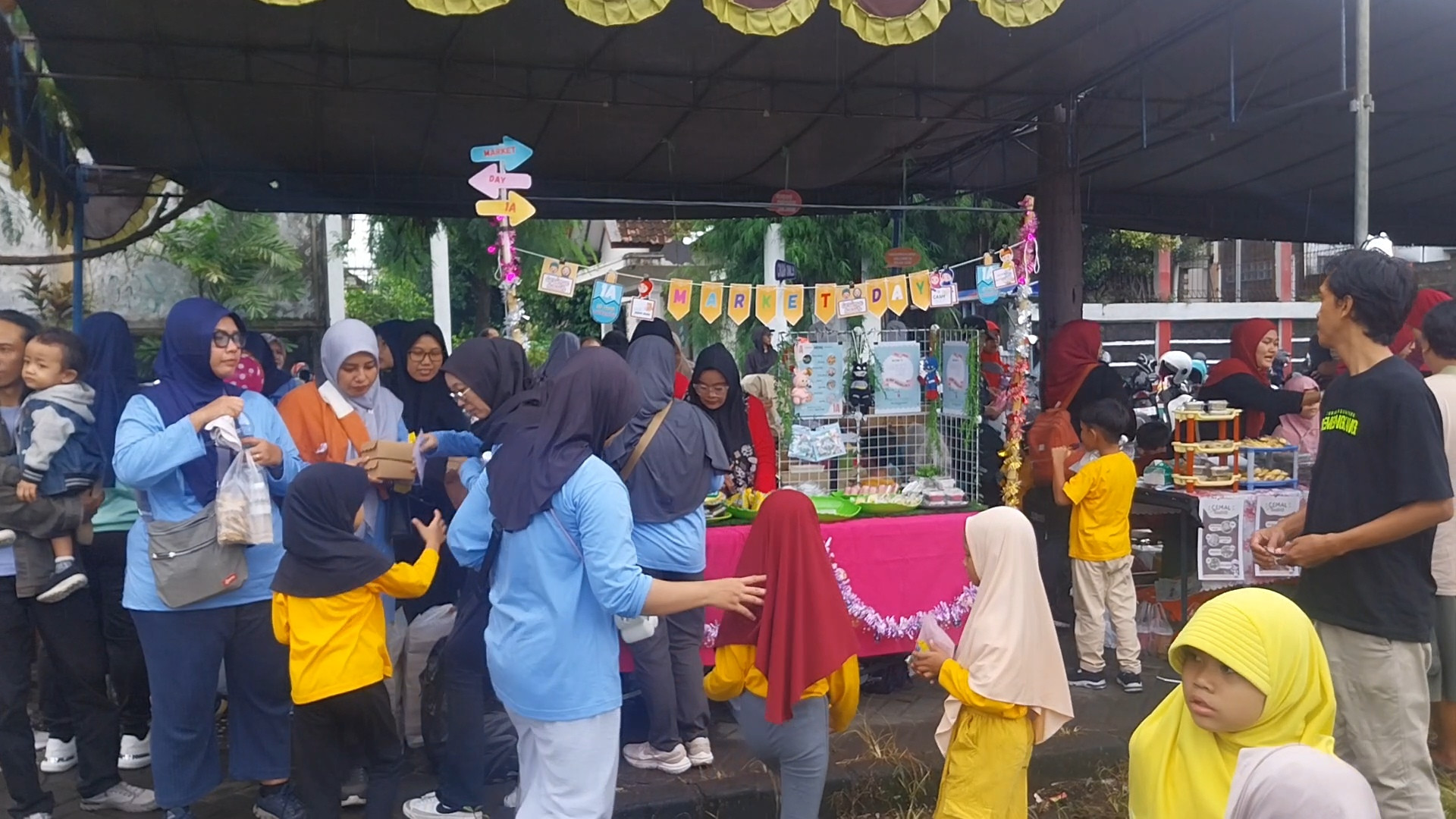 Market Day Student 2025, Tampilkan Kuliner Sehat dan Bergizi hingga Galeri Karya Siswa