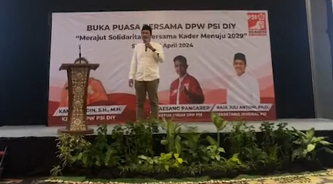 Ketua DPW PSI DIY Kamaruddin Beri Tausiah dan Buka Puasa Bersama Ratusan Kader PSI Yogyakarta