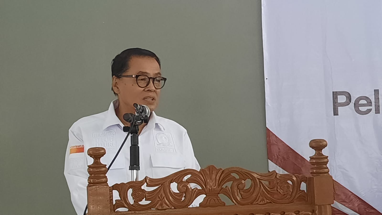 Gandung Pardiman : Ingin Menang Mutlak Pilpres 2024, Pasangkan Duet Maut Prabowo   Airlangga Hartarto 